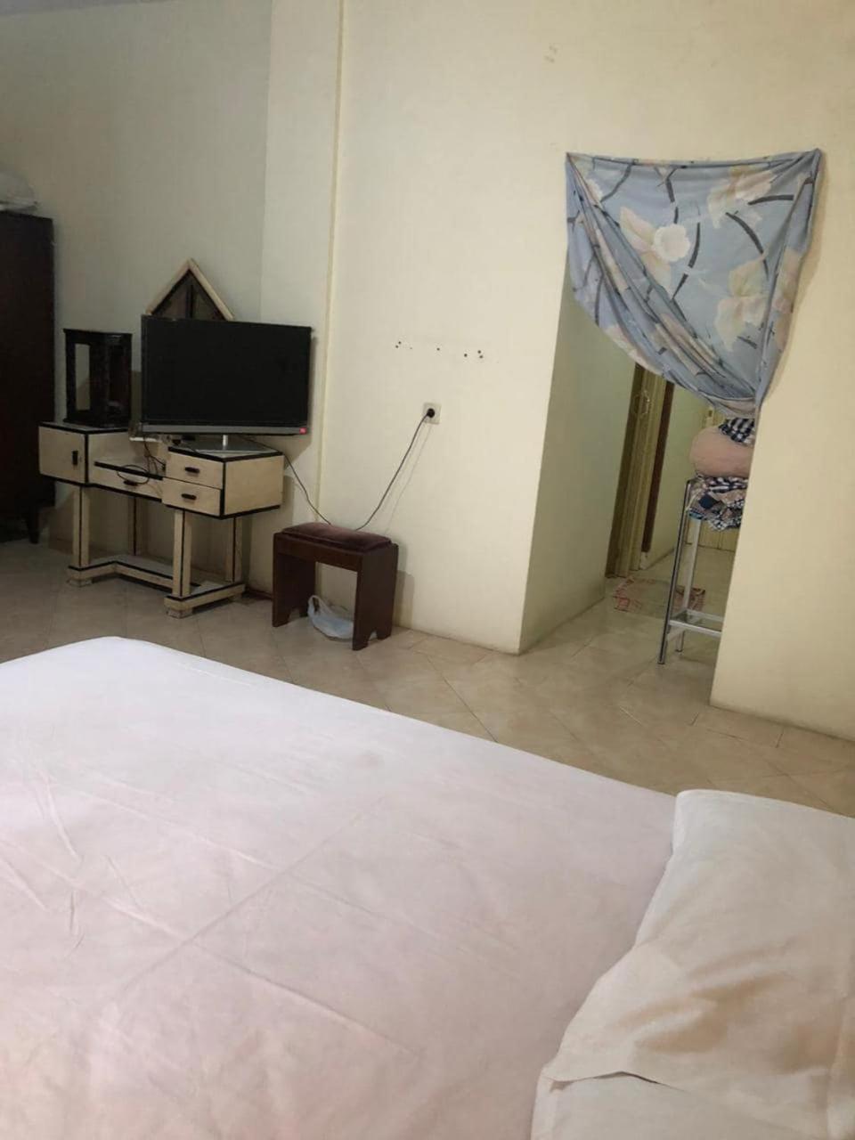 Oyo 90482 Rumah Oma Syariah Kupang  Экстерьер фото